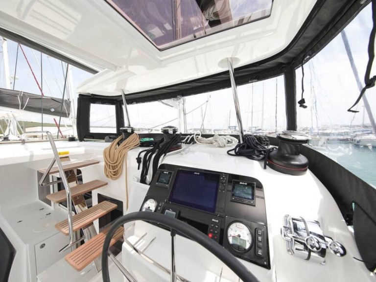 Catamaran hire in Kaštela - Lagoon Lagoon 450 Sport Top