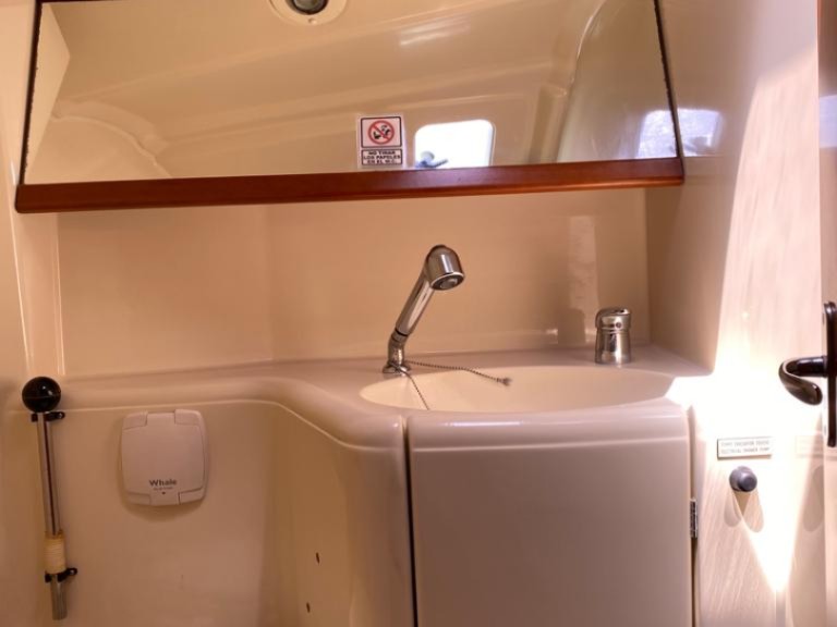 Hire a Dufour Dufour 385 Grand Large Portimão