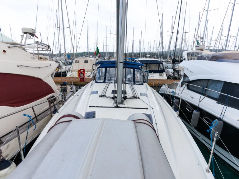 Yacht charter Castiglioncello - Bénéteau Oceanis 40.1 on SamBoat