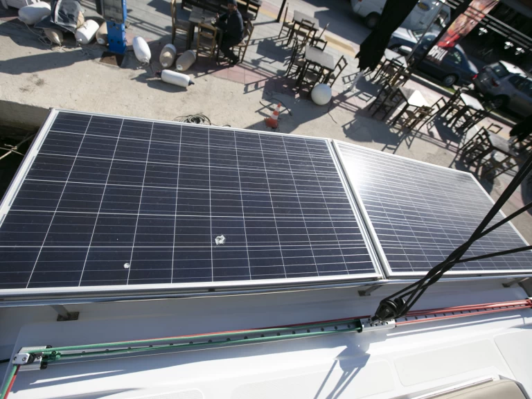 Bali Bali 4.1 charter bareboat or skippered in  Keramotí