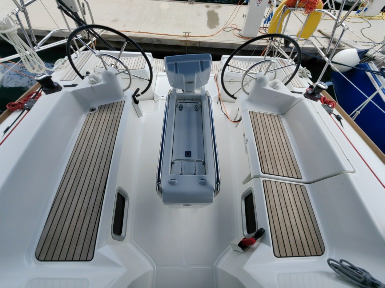 Sailboat to hire Mali Lošinj at the best price