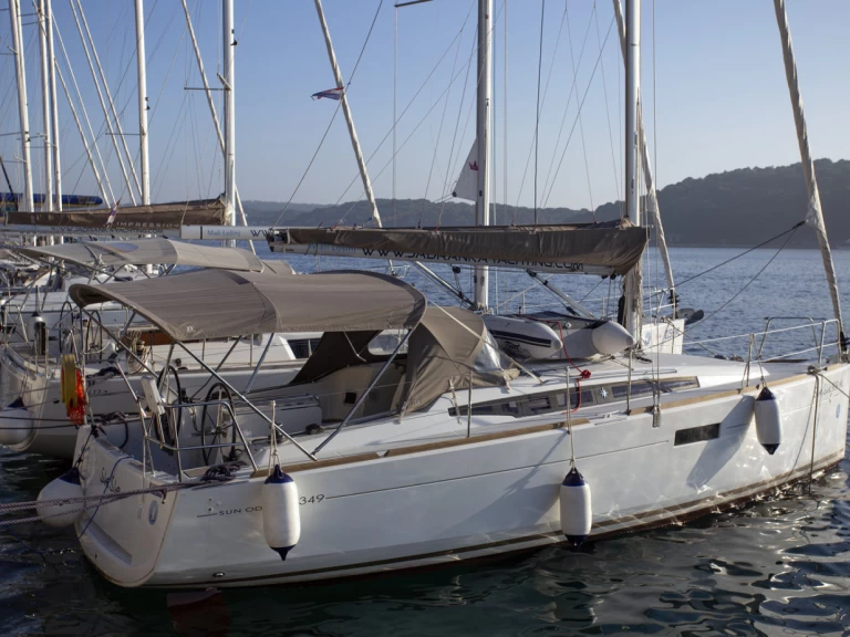 Jeanneau Sun Odyssey 349 charter bareboat or skippered in  Pula