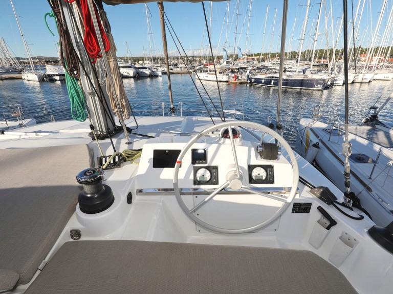 Catamaran hire in Biograd na Moru - Bali Bali 4.2