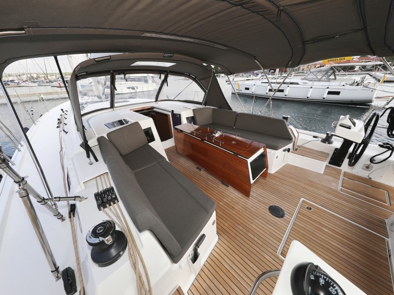 Yacht charter Biograd na Moru - Dufour Dufour 470 on SamBoat