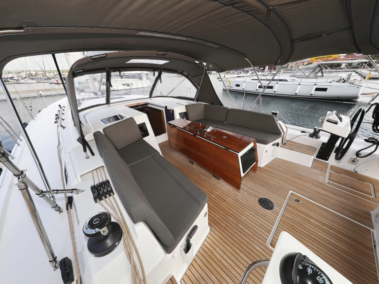 Yacht charter Biograd na Moru - Dufour Dufour 470 on SamBoat