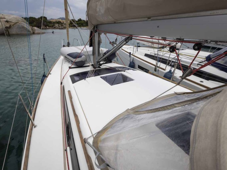 Yacht hire Golfo Aranci cheap Dufour 360 Grand Large