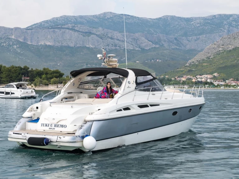 Hire a Cranchi Cranchi 50 Split