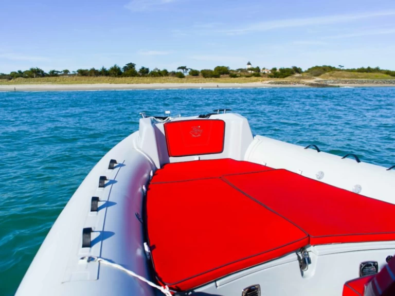 Hire Motorboat with or without skipper Prua al vento L'Herbaudière