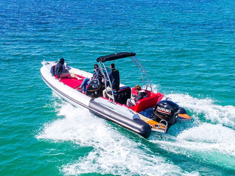 Motorboat to hire L'Herbaudière at the best price