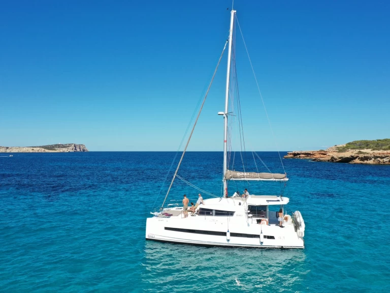 Catamaran to hire Palaióchora at the best price