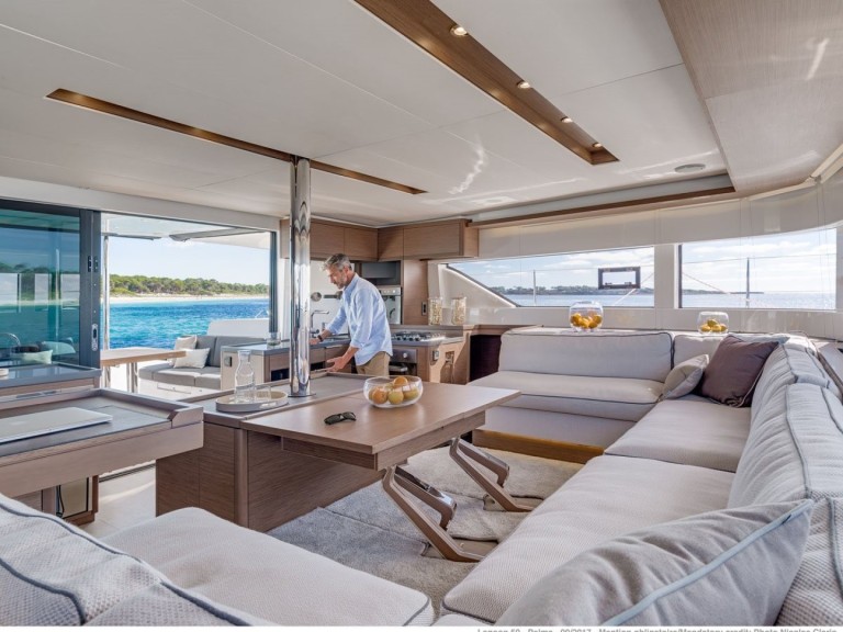 Catamaran hire in Alimos - Lagoon Lagoon 50