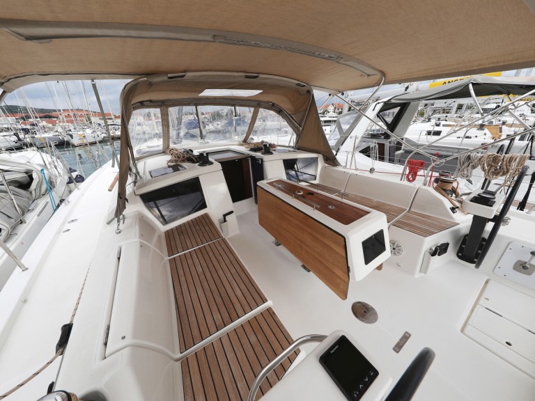 Hire Sailboat Dufour with a boat licence