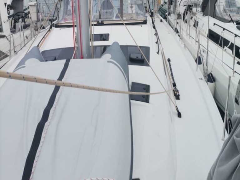 Hire Sailboat with or without skipper Dufour Šibenik