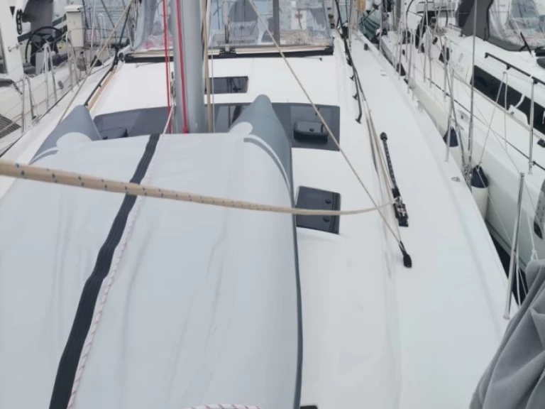 Hire Sailboat with or without skipper Dufour Šibenik