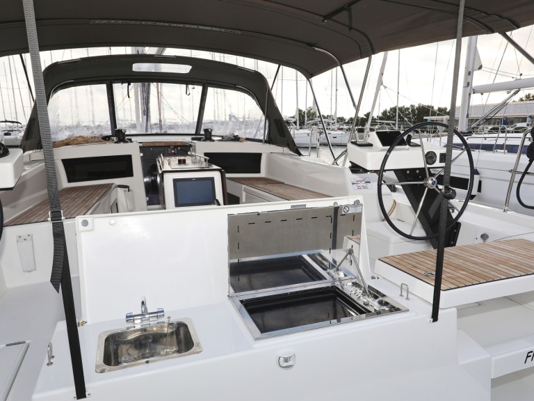 Yacht charter Sukošan - Dufour Dufour 470 on SamBoat