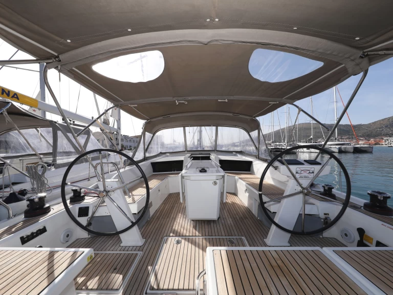 Hire a Bénéteau Oceanis 46.1 Trogir