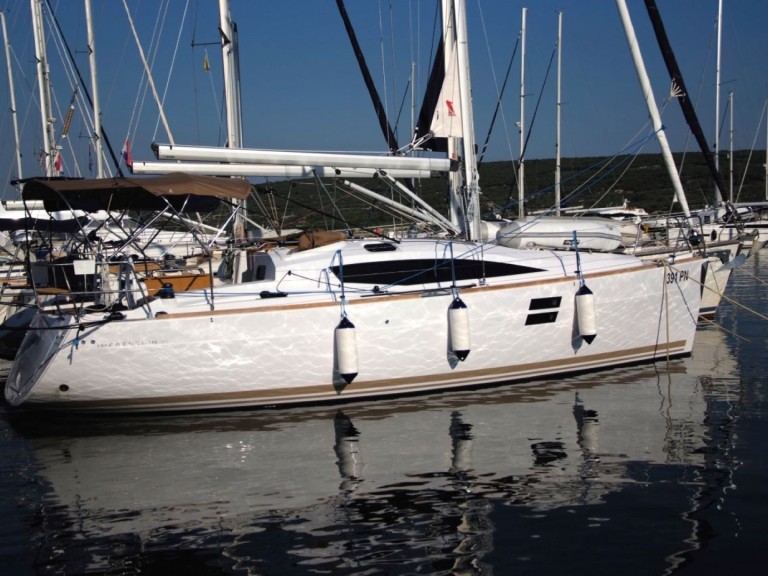 Yacht charter Punat - Elan Impression 35 on SamBoat
