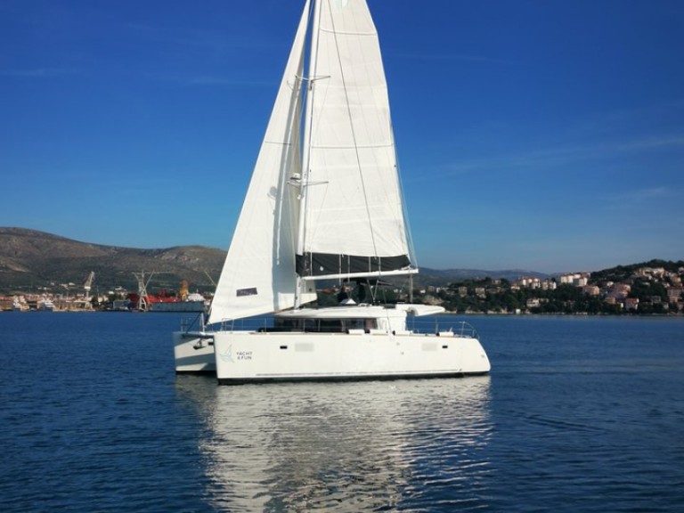 Yacht hire Primošten cheap Lagoon 450 F