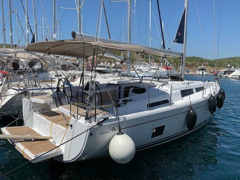 Sailboat hire in Lefkáda - Hanse Hanse 418