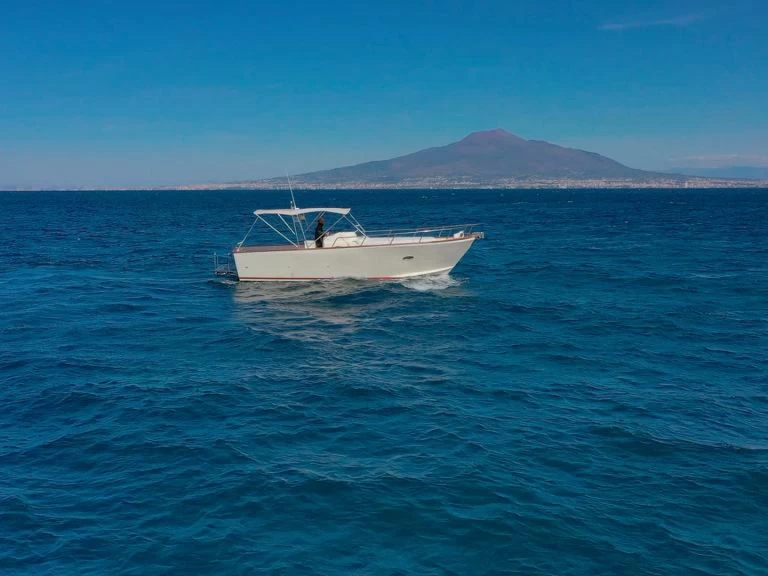 LANCIA SORRENTINA URSA MAJOR 10 charter bareboat or skippered in  Sorrento