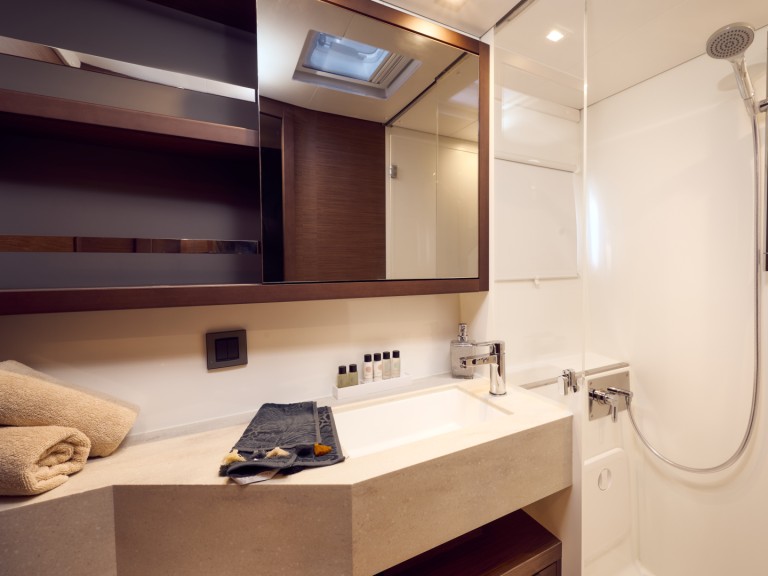 Hire Catamaran with or without skipper Lagoon Trogir