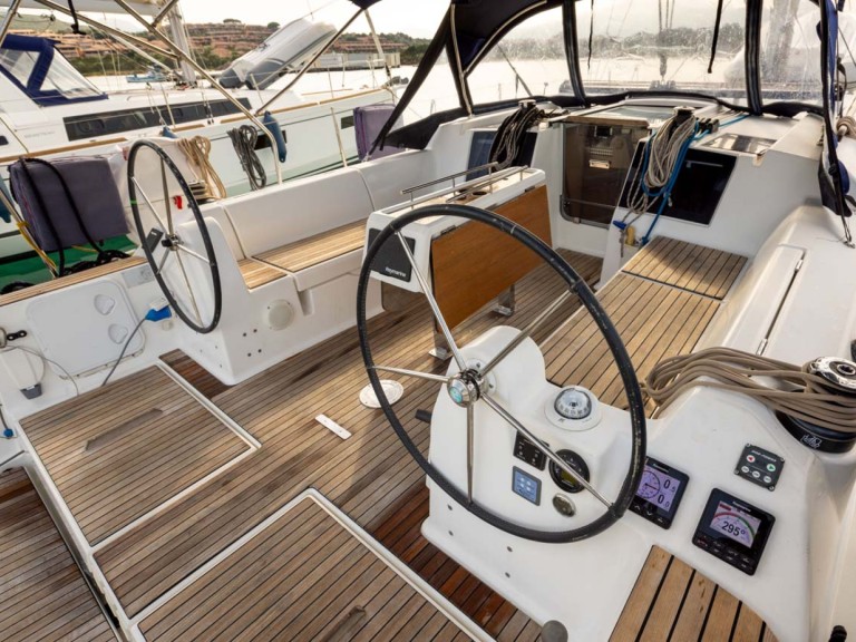 Yacht charter Golfo Aranci - Dufour Dufour 382 Grand Large on SamBoat