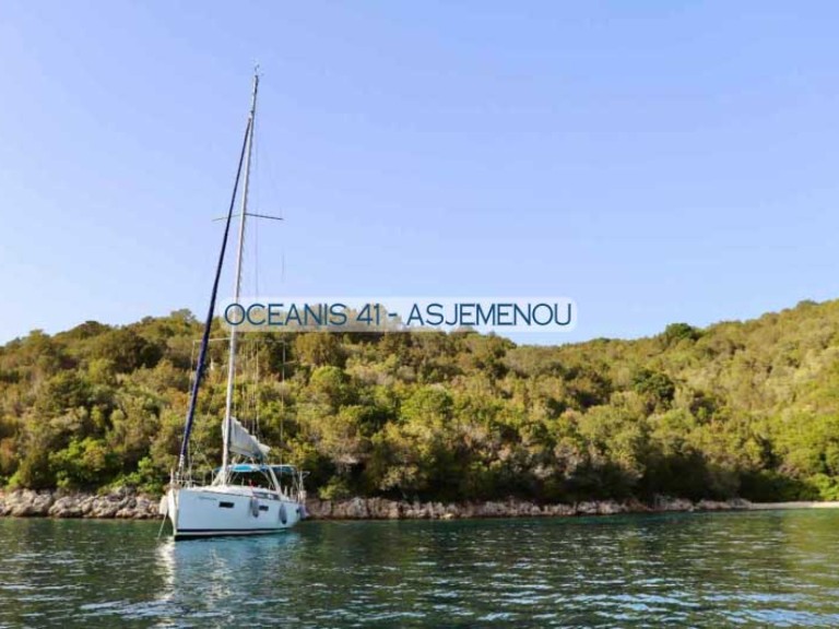 Charter a Bénéteau Oceanis 41 in Gouvia on Samboat