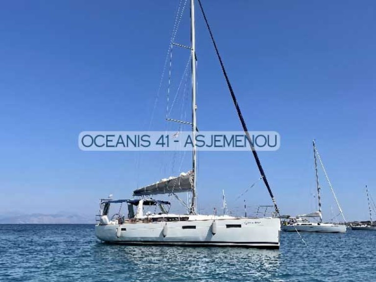 Hire Sailboat Bénéteau with a boat licence