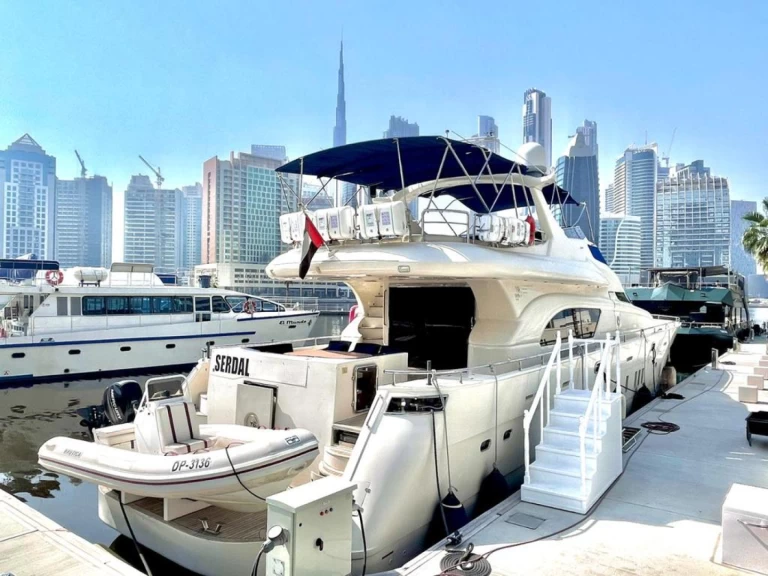 Luxury Yacht hire in Dubai Marina - de bris italian 85