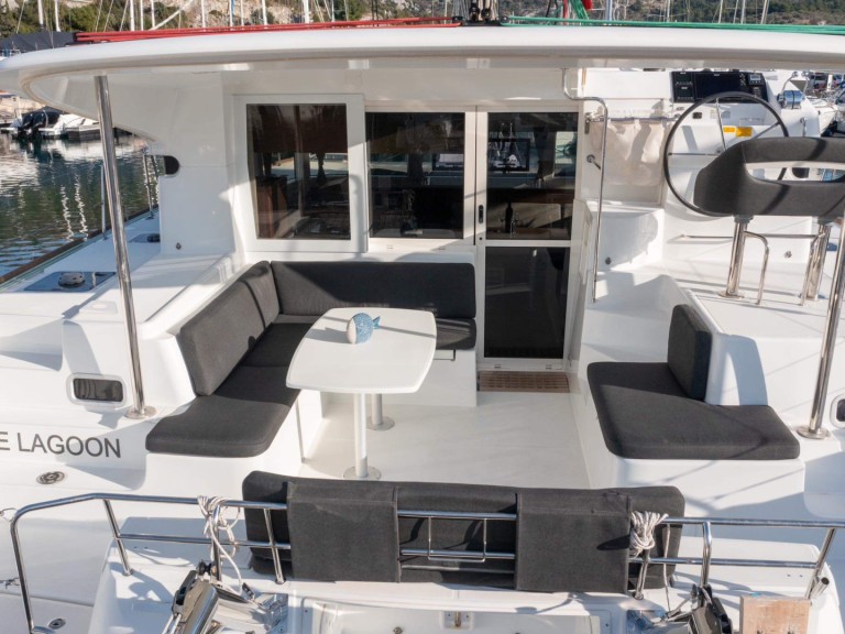 Hire a Lagoon Lagoon 40 Primošten