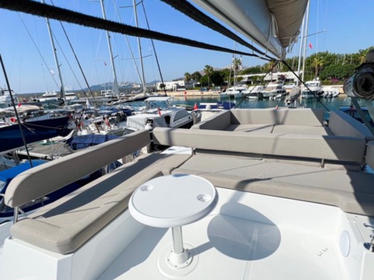 Yacht hire Turgutreis cheap Bali 4.4