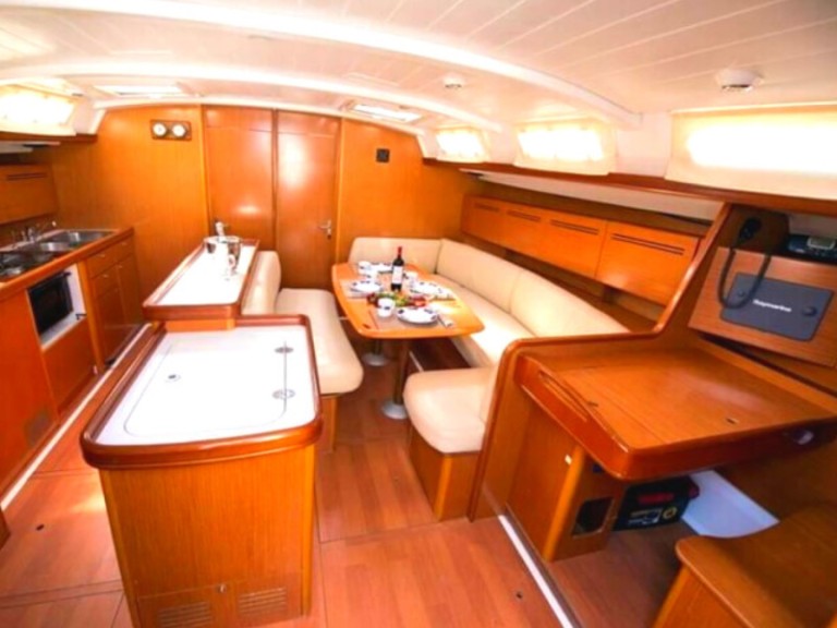 Yacht hire Nettuno cheap Cyclades 50.5