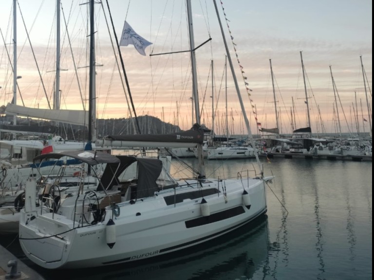 Hire a Dufour Dufour 37 Furnari