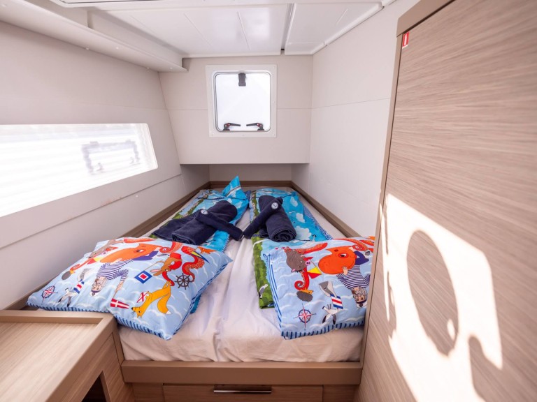 Hire Catamaran with or without skipper Lagoon Primošten