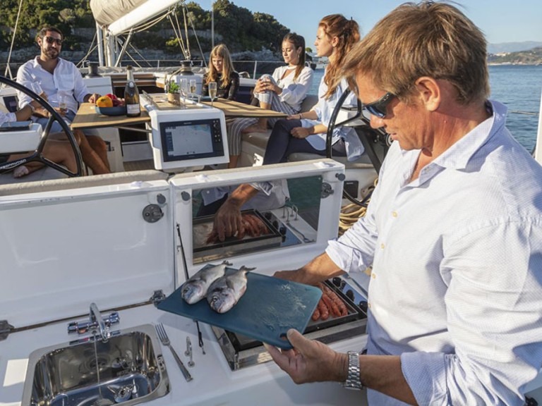 Sailboat hire in Alimos - Dufour Dufour 430 Grand Large