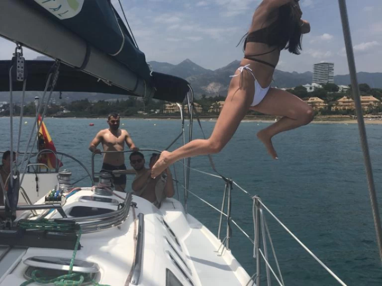 Hire Sailboat Hunter with a boat licence