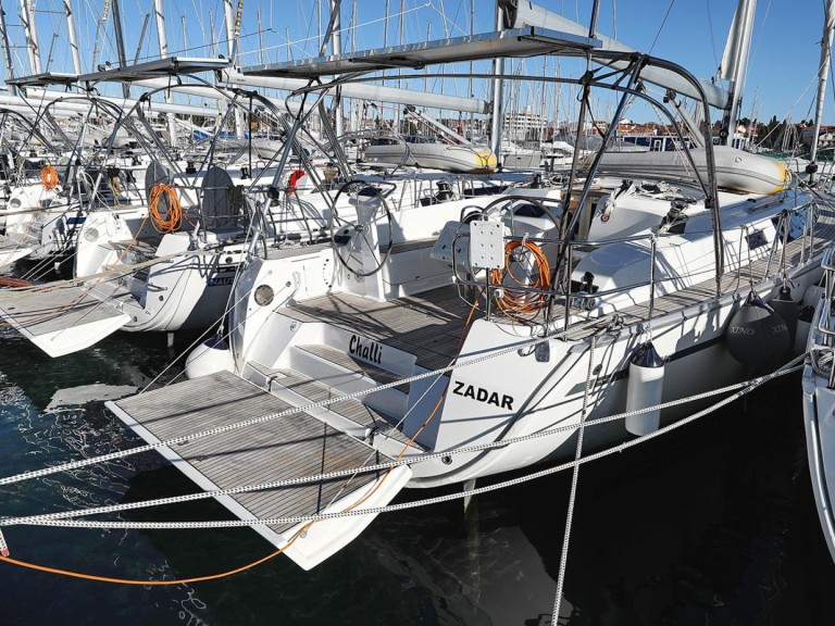 Sailboat hire in Pula - Bavaria Cruiser 46
