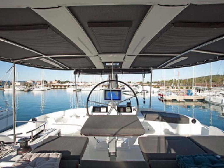 Hire Catamaran with or without skipper Lagoon Sant Antoni de Portmany