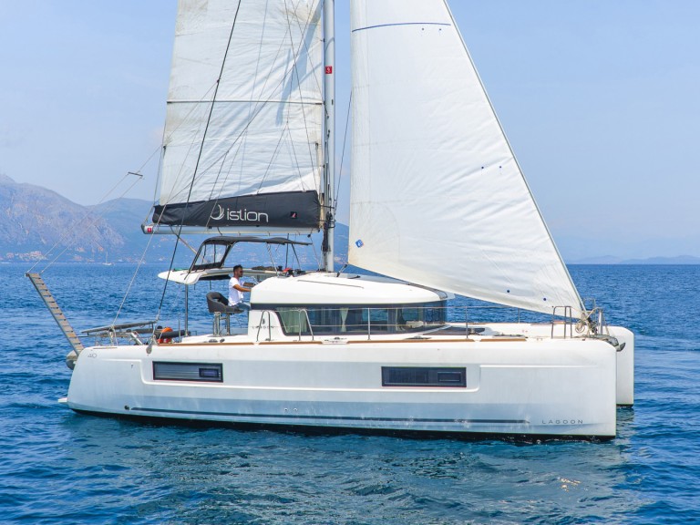 Yacht hire Gouvia cheap Lagoon 40