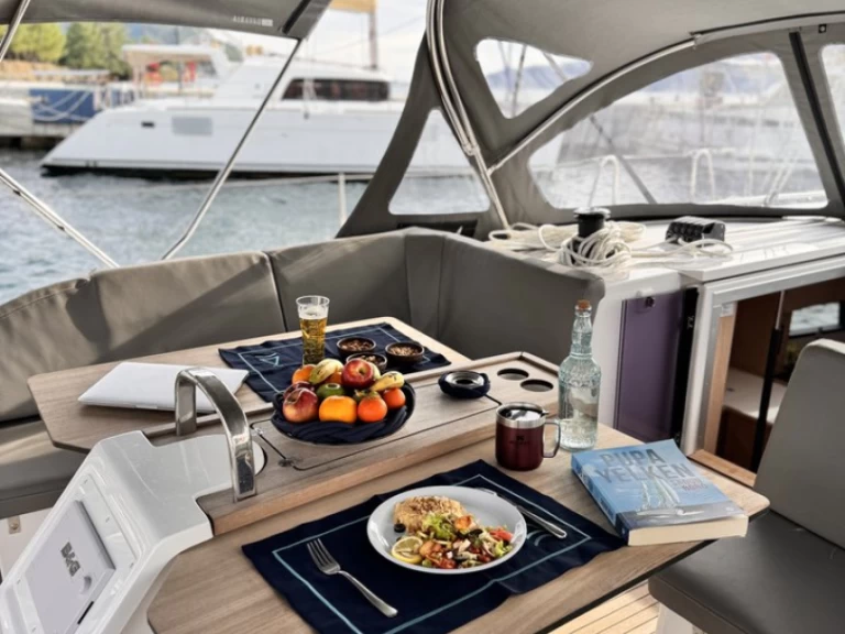 Hire Sailboat with or without skipper Bavaria Marmaris