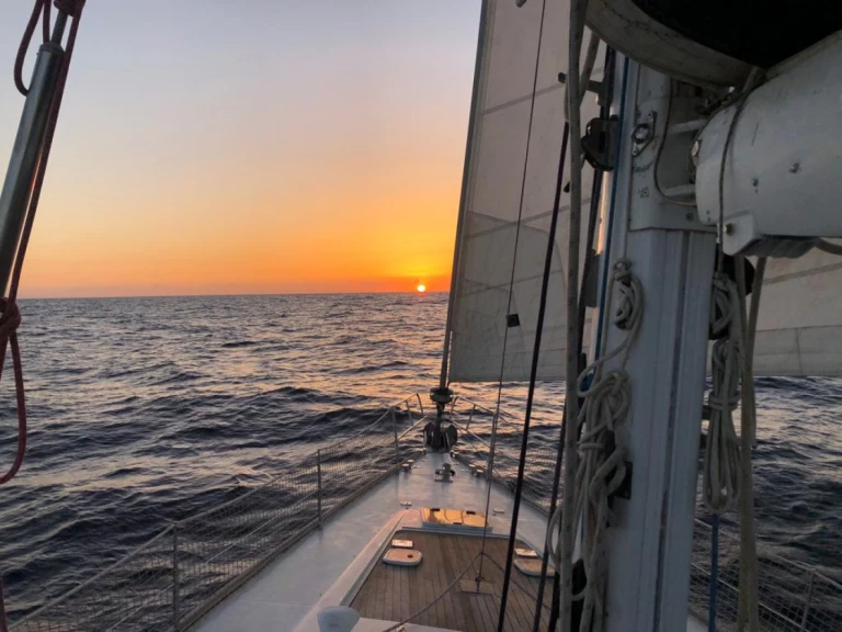 Hire Sailboat Puma Yatchs with a boat licence