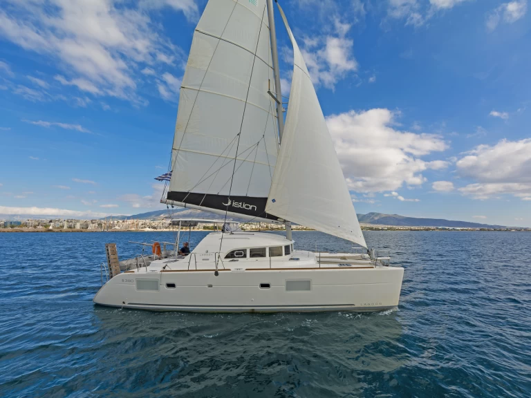 Catamaran to hire Gouvia at the best price