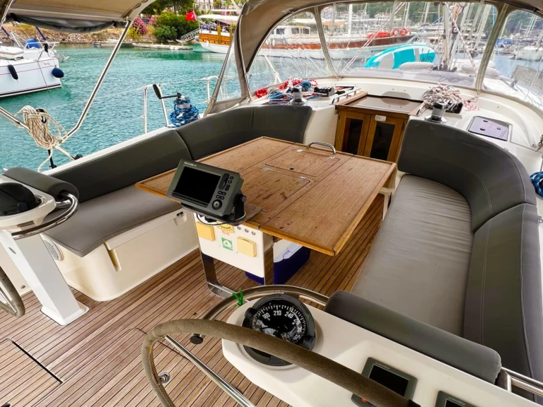 Hire a Bavaria Cruiser 45 Fethiye