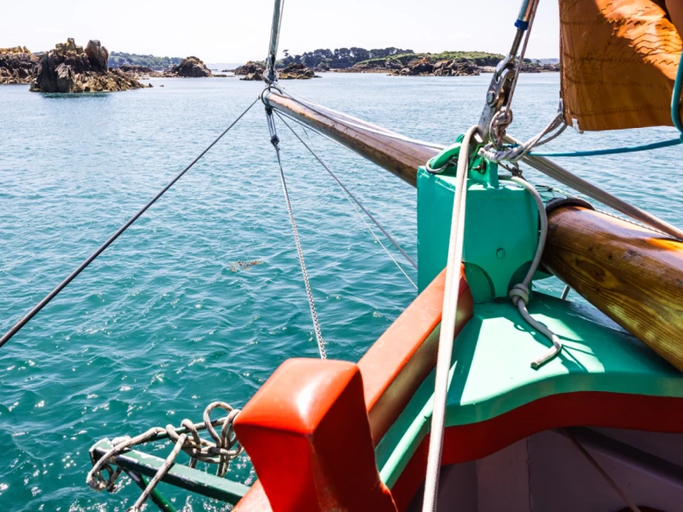 Hire a Voilier du Patrimoine Dundée thonier Paimpol