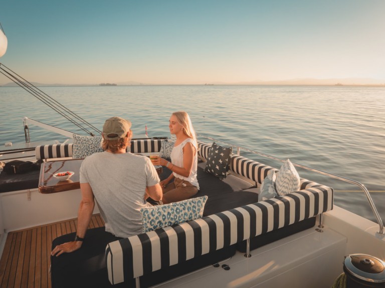 Yacht charter Palaio Faliro - Two Oceans Marine Balance 760 on SamBoat