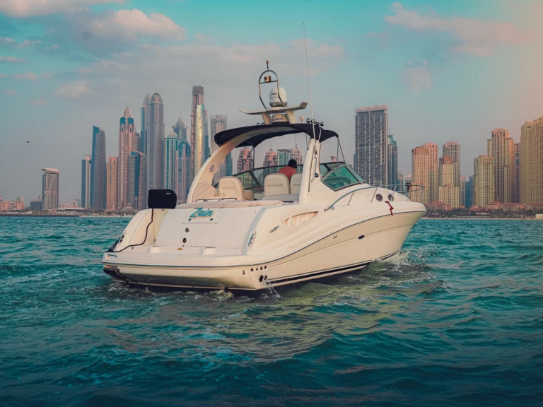 Charter a Custom Made 40 in Dubai Marina on Samboat