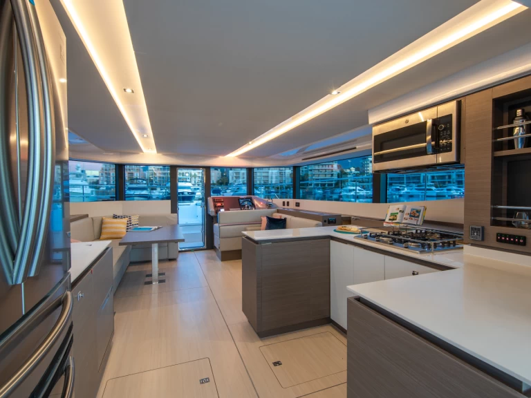 Yacht charter Nassau - Leopard Leopard 53 Powercat on SamBoat