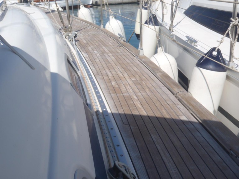 Charter a Bavaria Cruiser 46 in Split on Samboat