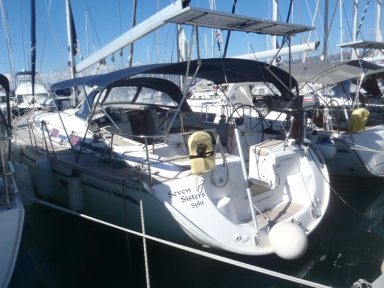 Hire Sailboat Bavaria with a boat licence