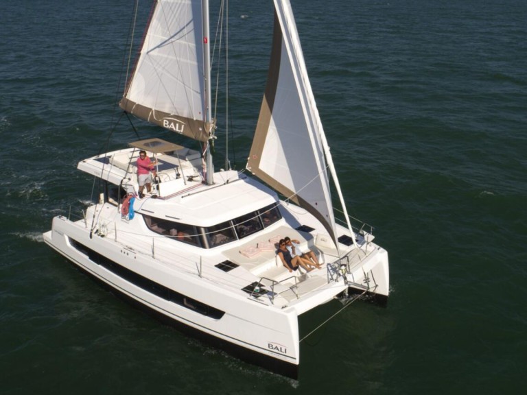 Yacht hire Sant Antoni de Portmany cheap Bali Catspace Voile